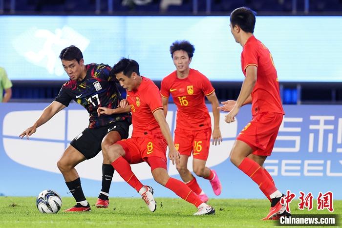 国足亚运队不敌韩国出局 “新鲜血液”实在太有