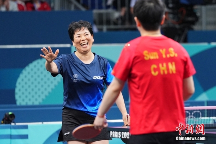 38岁年龄差下的温情对决：倪夏莲孙颖莎巴黎奥运