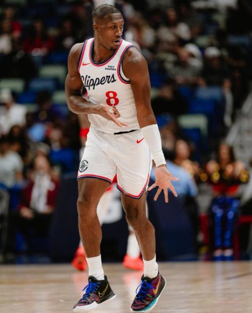 快船四连败陷泥潭 鹈鹕双星爆发送对手客场失利